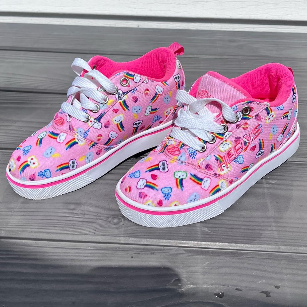 Heely's Pink Rainbow Print Sneakers, Youth 13